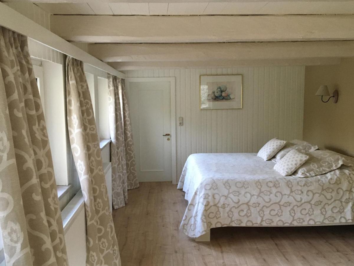 Hoellenmuehle Bed & Breakfast At The Mill Pond Hessisch Oldendorf Екстер'єр фото